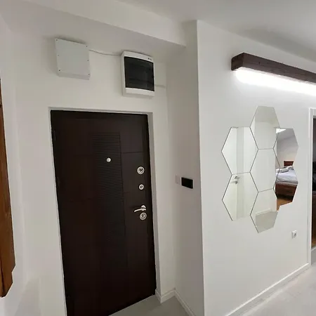 شقة Liboroapartments Ni