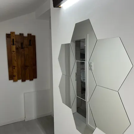 شقة Liboroapartments Ni